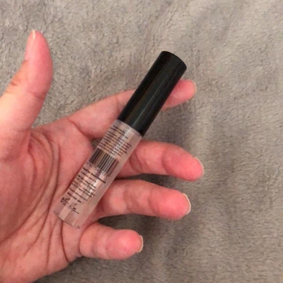 NWT 🛍 Avant Skincare Replenishing Lip Serum - Picture 8 of 8